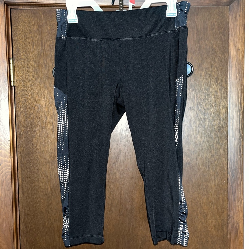 Capri workout leggings